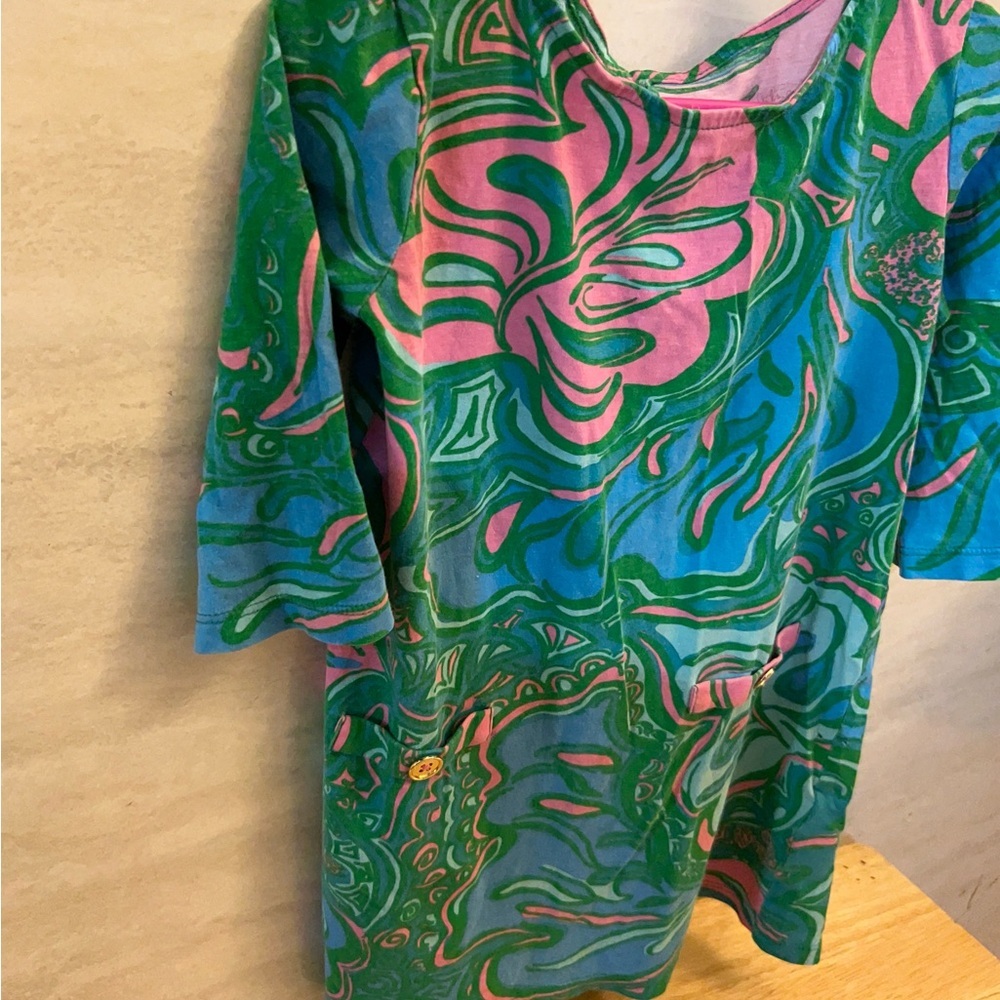 Lilly Pulitzer girls' shift dress vibrant “Multi Lily Lounge" palm print. - Picture 3 of 7